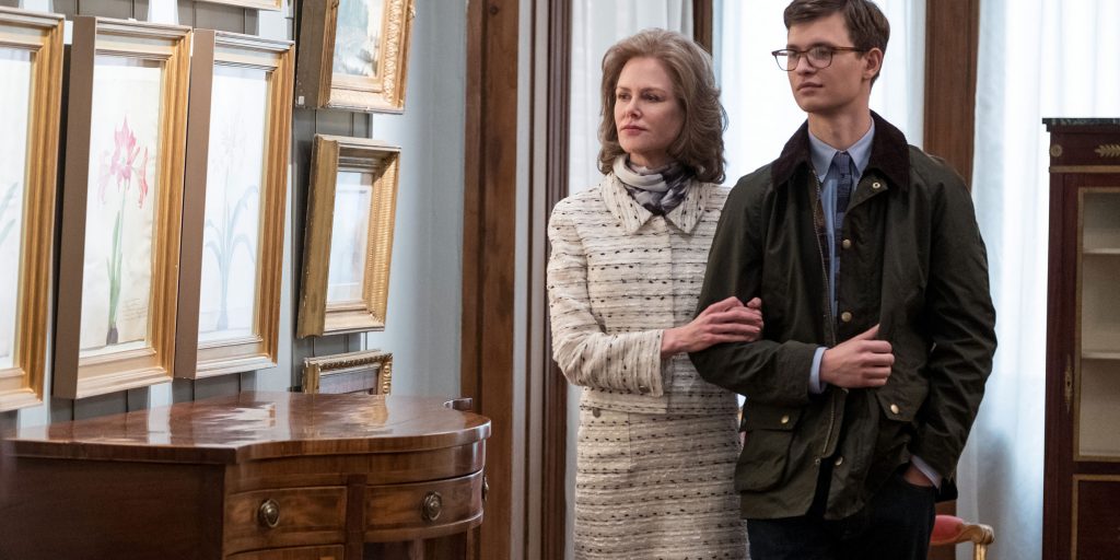 THE GOLDFINCH

Copyright: © 2018 WARNER BROS. ENTERTAINMENT INC. AND AMAZON CONTENT SERVICES LLC

Photo Credit: Macall Polay

Caption: (L-r) NICOLE KIDMAN as Mrs. Barbour and ANSEL ELGORT as Theo Decker in Warner Bros. Pictures’ and Amazon Studios’ drama, THE GOLDFINCH, a Warner Bros. Pictures release.